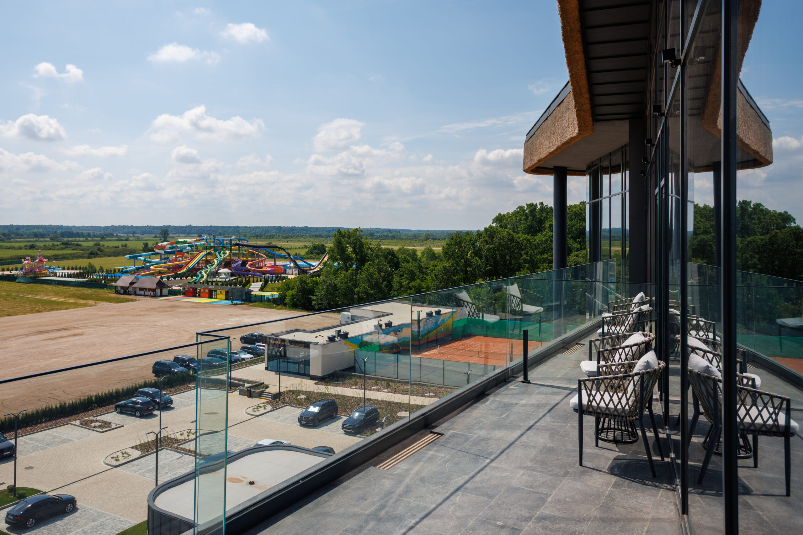 Особливою перевагою Penthouse Premium  є велика приватна тераса